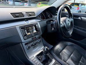 Volkswagen Passat thumbnail