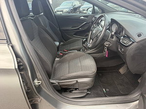 Vauxhall Astra thumbnail