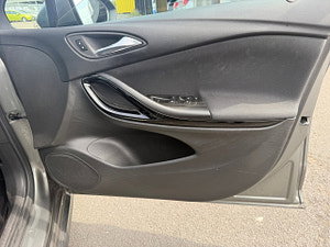 Vauxhall Astra thumbnail