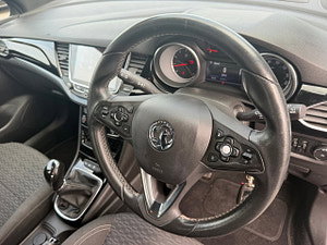 Vauxhall Astra thumbnail