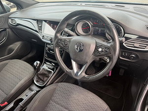Vauxhall Astra thumbnail