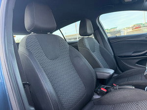 Vauxhall Astra thumbnail
