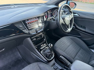 Vauxhall Astra thumbnail
