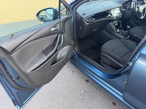 Vauxhall Astra thumbnail
