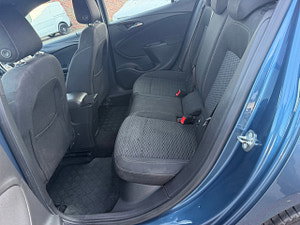 Vauxhall Astra thumbnail