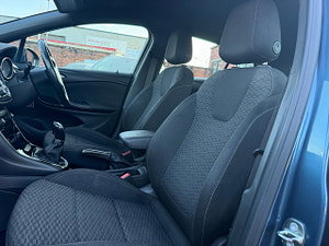 Vauxhall Astra thumbnail