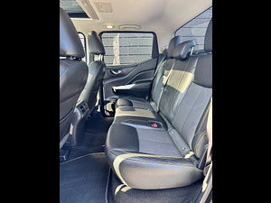 Nissan Navara thumbnail