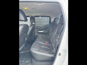Nissan Navara thumbnail