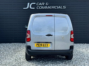Peugeot Partner thumbnail
