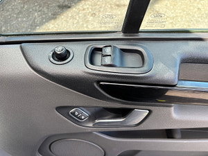 Ford Transit Custom thumbnail