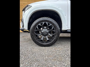 Mercedes-Benz X Class thumbnail