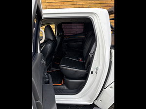 Mercedes-Benz X Class thumbnail