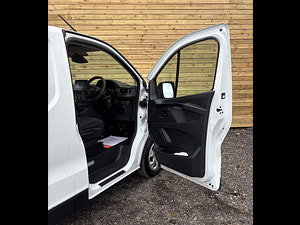 Renault Trafic thumbnail