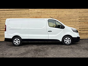 Renault Trafic thumbnail