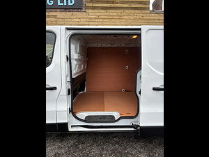 Renault Trafic thumbnail