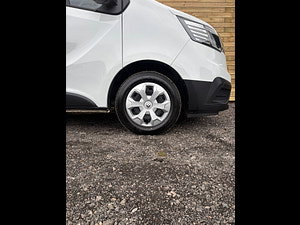 Renault Trafic thumbnail