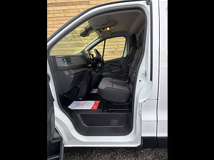 Renault Trafic thumbnail