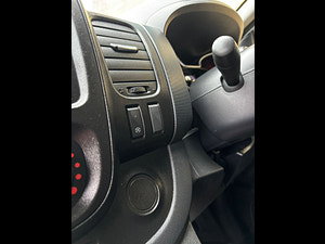 Renault Trafic thumbnail