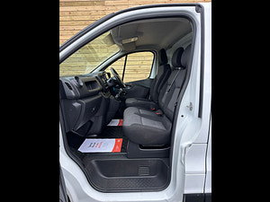 Renault Trafic thumbnail