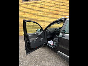 Volkswagen Tiguan thumbnail