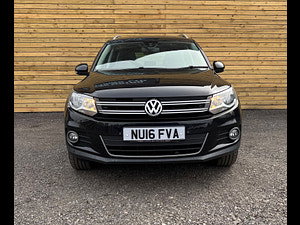Volkswagen Tiguan thumbnail