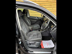 Volkswagen Tiguan thumbnail