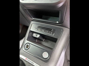 Volkswagen Tiguan thumbnail