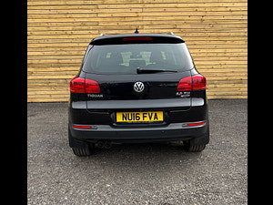 Volkswagen Tiguan thumbnail
