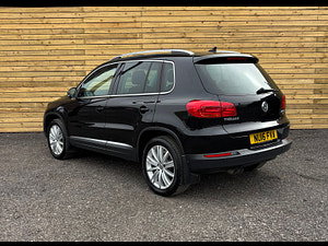 Volkswagen Tiguan thumbnail