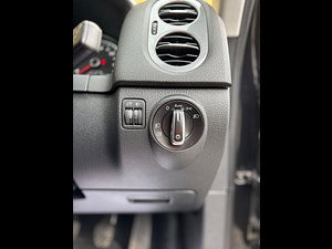Volkswagen Tiguan thumbnail