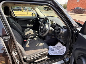 MINI Hatch thumbnail