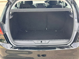 Peugeot 308 thumbnail