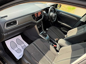 Volkswagen T-Roc thumbnail
