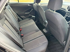 Volkswagen T-Roc thumbnail