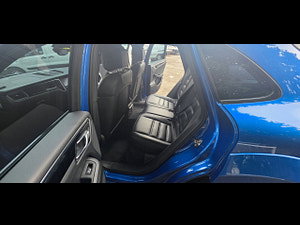 Porsche Macan thumbnail