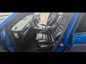 Porsche Macan thumbnail