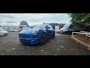 Porsche Macan thumbnail