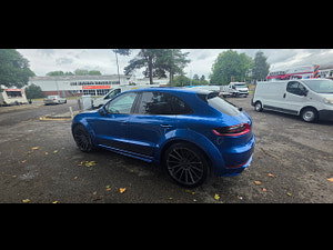 Porsche Macan thumbnail