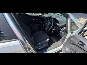 Vauxhall Corsa thumbnail