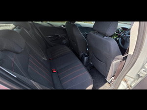 Vauxhall Corsa thumbnail