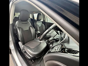 Jeep Compass thumbnail
