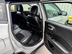 Jeep Compass thumbnail