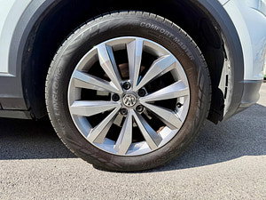 Volkswagen T-Roc thumbnail