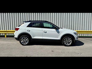 Volkswagen T-Roc thumbnail
