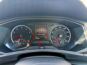 Volkswagen T-Roc thumbnail