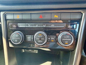 Volkswagen T-Roc thumbnail