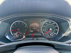 Volkswagen T-Roc thumbnail