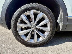 Volkswagen T-Roc thumbnail