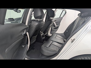BMW 1 Series thumbnail
