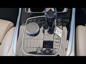 BMW X5 thumbnail